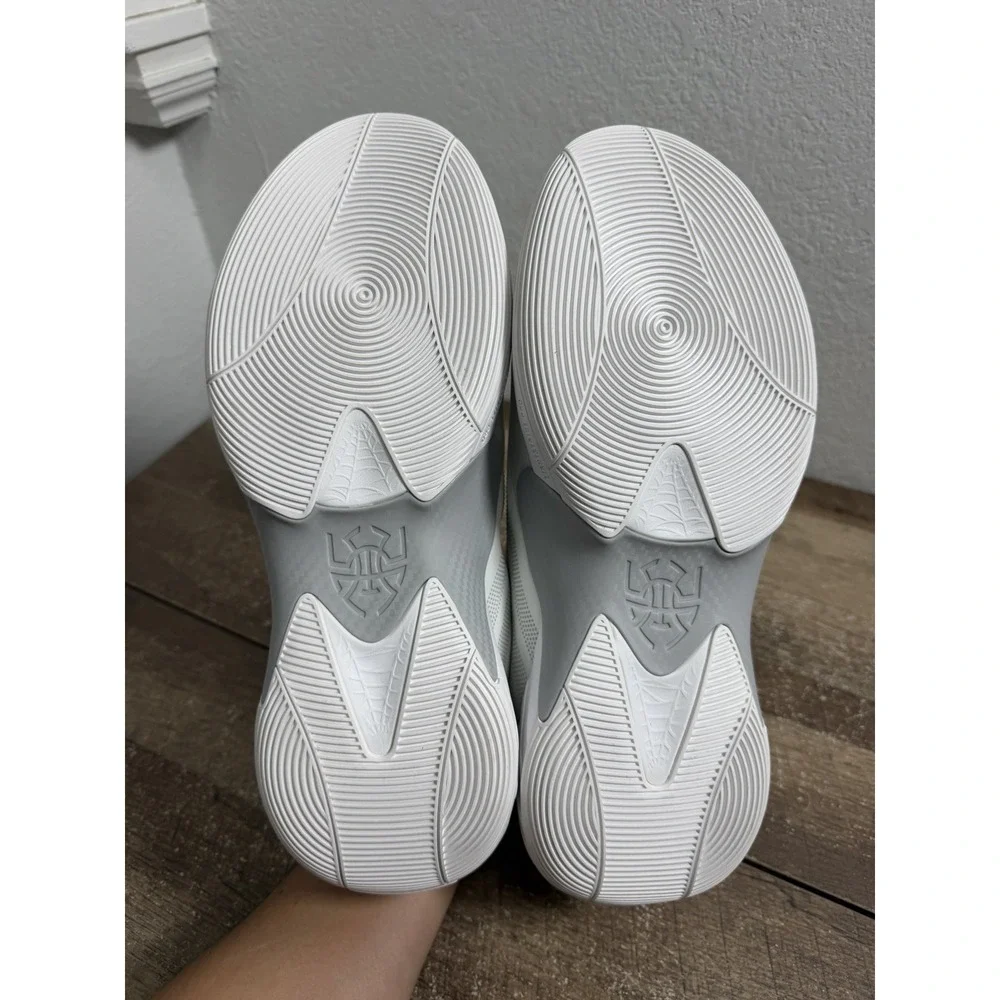 Adidas D.O.N. Issue 7 Basketball Men's 10.5 White Sneakers Athletic Shoes JS1299